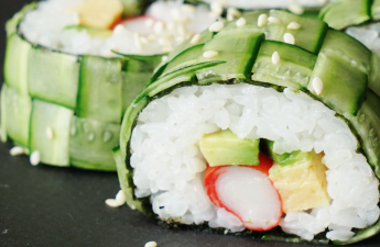 Cucumber roll rice